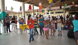 Alunos da Escola Selma Bandeira recebem projeto de leitura