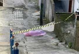Jovem é assassinada a tiros no meio da rua no Ouro Preto