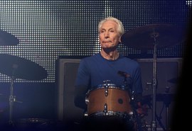 Morre Charlie Watts, baterista do Rolling Stones, aos 80 anos