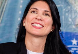 Carla Dantas retorna ao cargo de deputada estadual por Alagoas