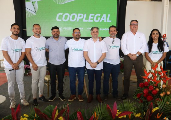 Unicafes-AL apresenta Cooplegal durante Café com Cooperativismo