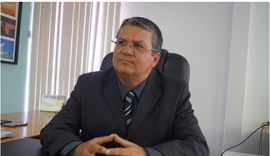 Paulo Cerqueira entrega o cargo de delegado-geral da Polícia Civil