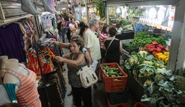 Cortes em auxílios sociais ameaçam economia de cidades do interior