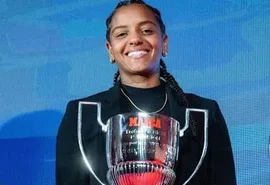 Alagoana Geyse é eleita artilheira da temporada de futebol na Espanha