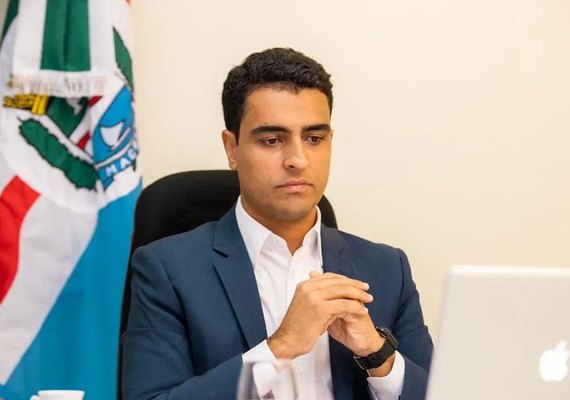 JHC soma 35 ações judiciais contra jornalistas em meio ao Caso Master