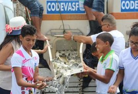 Lagoa do Pé Leve recebe ações de peixamento e reflorestamento