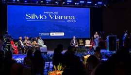 Dez servidores públicos são homenageados com Medalha Silvio Carlos Luna Vianna
