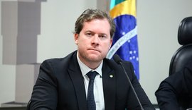 Marx Beltrão volta à disputa por reeleição