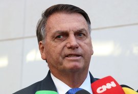 Indiciamento de Bolsonaro repercute entre políticos e autoridades