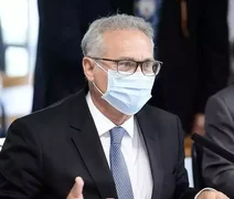 Renan Calheiros ataca novamente com críticas nas redes sociais