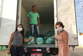 Semed de Murici faz distribuição de kits merenda para famílias de alunos