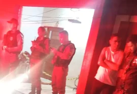 Mulher é morta com golpe de alicate de unha em Arapiraca; suspeita é presa