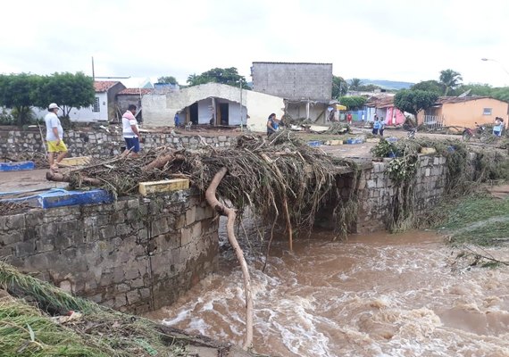 Justiça do Trabalho e MPT liberam R$ 159 mil para desabrigados em Santana do Ipanema