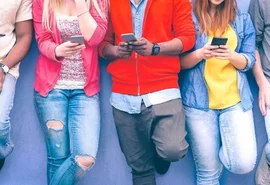 Por que redes sociais viciam e como recuperar equilíbrio no dia a dia