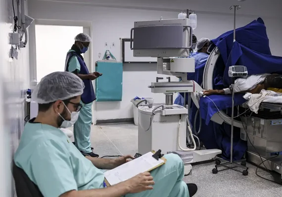 Ebserh abre concurso para AL com salários de até R$ 19,1 mil