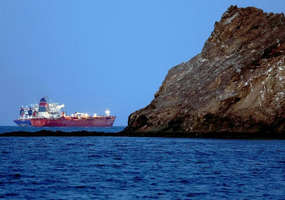 Irã reabre Estreito de Ormuz após cessar-fogo no Líbano