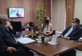 Presidentes do CRCAL  e TCE-AL reafirmam parceria em reunião