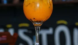 Uma a três doses de álcool por semana já elevam risco de demência em 15%, diz estudo