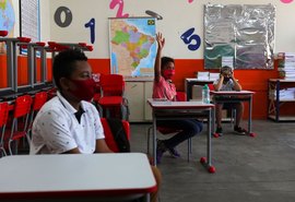 Aulas presenciais retornam em 18 municípios do estado do Rio