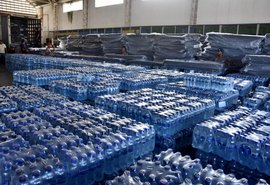 Cidade alagoanas recebem colchões e água potável para atender às vítimas das chuvas