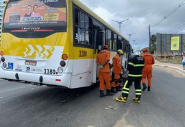 Acidente entre moto e ônibus deixa um morto e outro gravemente ferido