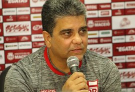 Cabo comemora classificação do CRB na Curuzu