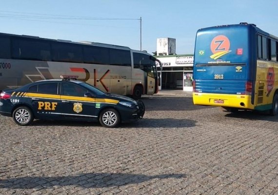 Dois ônibus de transporte clandestino são apreendidos em São Sebastião