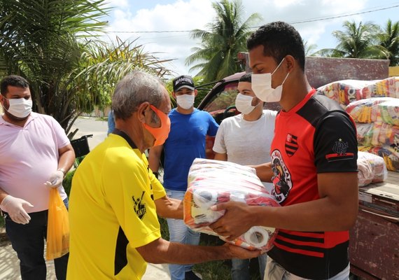 Marechal Deodoro auxilia mais de 600 ambulantes após medidas restritivas