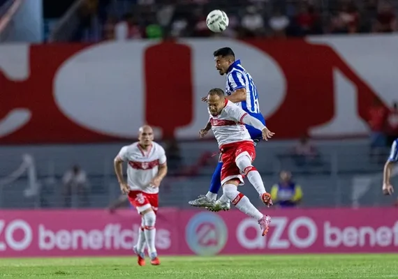 CRB vence o CSA com um a menos e larga na frente no Alagoano