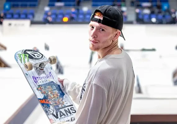 Skate street: Giovanni Vianna é prata e Rayssa fica em 4º em Sidney