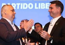 Flávio Bolsonaro aponta fatores que levaram à escolha de Alfredo Gaspar como vice