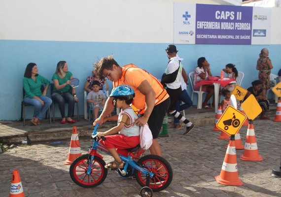 Detran/AL realiza ação para ensinar crianças a andar de bicicleta neste domingo (8)