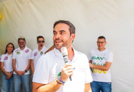 Davi Maia reúne lideranças de 94 municípios e reforça compromissos com AL