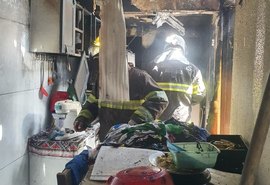 Incêndio atinge residência na parte baixa de Maceió