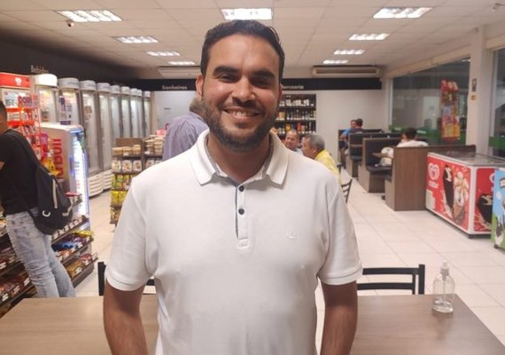 Campanha na rua: “UB é surpresa” e fará “cinco estaduais”, diz deputado