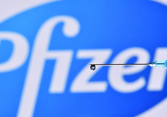 Pfizer conclui fase 3 com 95% de eficácia e busca autorização para uso