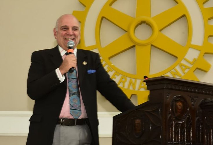 Cesar Romão realiza palestra no Rotary Club São Paulo