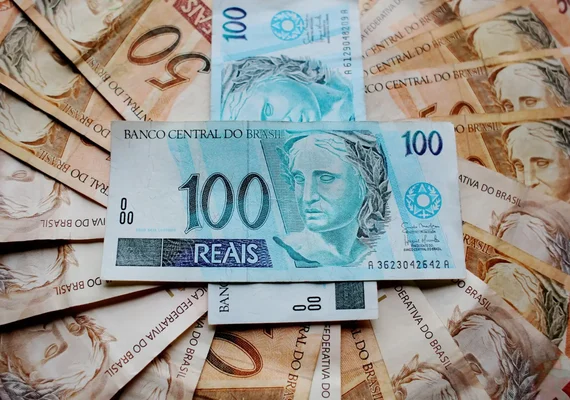 Banco Central informa que 48 milhões de brasileiros ainda têm dinheiro esquecido nos bancos