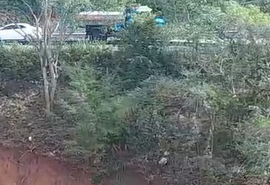 Após fortes chuvas, cratera na Ladeira do Catolé aumenta e preocupa motoristas