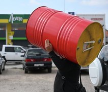 Alta do petróleo pressiona inflação e desafia governo em ano eleitoral