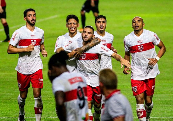 CRB e Londrina se enfrentam no Estádio Rei Pelé nesta quarta-feira (10)