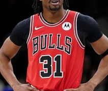 Chicago Bulls dispensa Jaden Ivey após comentários homofóbicos em transmissão online