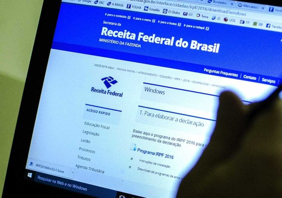 Receita envia carta para 383 mil contribuintes corrigirem declaração