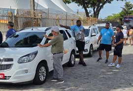 Cruzeiros elevam renda de taxistas durante escalas em Maceió
