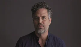 Hulk de ‘Vingadores’: Mark Ruffalo faz campanha para jovens brasileiros tirarem título de eleitor