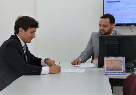 MPT firma TAC com Barra de São Miguel para garantir melhores condições de trabalho na limpeza urbana