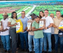 Seagri entrega sementes e impulsiona agricultura familiar em Batalha