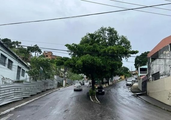 Ladeira do Trovão é reaberta após demolição de imóveis em risco e medidas preventivas