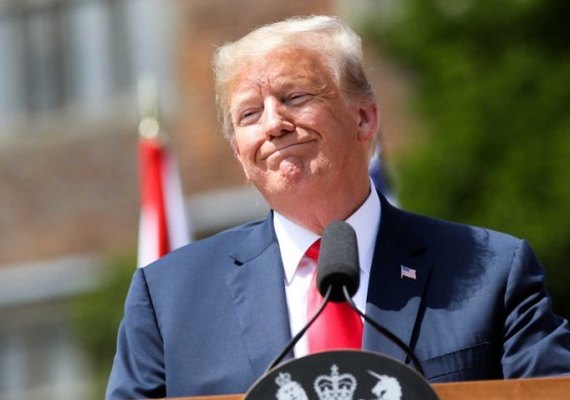Trump declara emergência nacional para construir muro na fronteira
