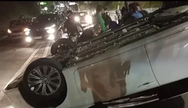 Motorista é preso por embriaguez após capotamento em Maceió